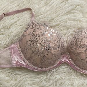 Victoria’s Secret push up bra